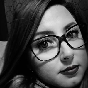 Meet your Posher, Sheila